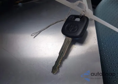 2007 Toyota Yaris from USA, damaged, VIN JTDJT923275073178